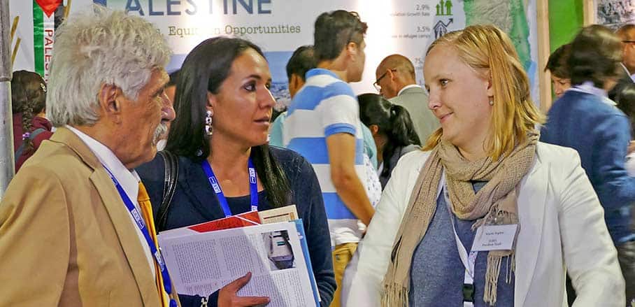 Discussions at the German Pavilion at Habitat III © Melanie Wieland